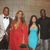 2843EB9500000578-3066010-Superstar_friends_Nicki_shared_a_photo_on_her_Instagram_page_as_-a-53_1.jpg