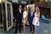 gisele-bundchen-joins-tom-brady-at-super-bowl-ring-party-03.jpg
