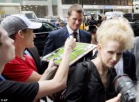 29E6BD6B00000578-0-Brady_was_accompanied_by_NFL_Players_Association_attorney_Heathe-m-122_143508.jpg