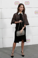 alicia-vikander-chanel-show-h724.jpg