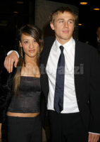 Charlie-Hunnam-Cold-Mountain-Movie-Premiere.jpg