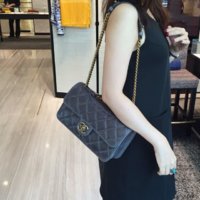chanel_castle_rock_handbag_medium__very_good_price_1431840894_dcb9aa17.jpg