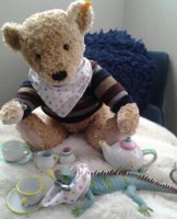 Bear & lizard make plans(2).jpg