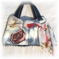 AROSEPURSEFRONT.jpg