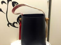 Oversized Twisted Cabas in Shiny Smooth Calfskin (3).jpg