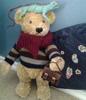 Bear models knitted scarf(1).jpg