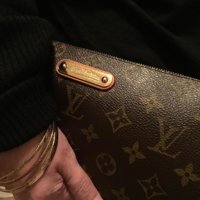 LV_Eva Clutch.jpg