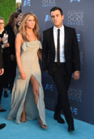 Jennifer+Aniston+21st+Annual+Critics+Choice+i3d7uG7PiIxx.jpg