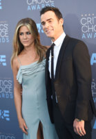 Jennifer+Aniston+21st+Annual+Critics+Choice+PN6ciNNGw04x.jpg