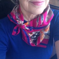 j'aime mon carre asymmetrical knot.JPG