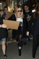 Margot+Robbie+is+seen+at+LAX+y_SfLknCChMx.jpg