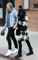 Margot+Robbie+Steps+Out+New+York+Vp8jP59dUAvx.jpg
