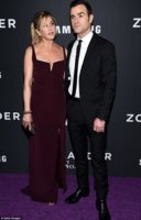 310A24E600000578-3439717-What_a_transformation_Aniston_s_handsome_husband_cleaned_up_to_p-m-58_1.jpg