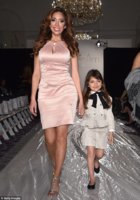 312FD09500000578-3446731-Farrah_Abraham_24_and_her_daughter_Sophia_six_attended_the_Miche-m-17_1.jpg
