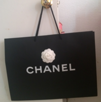 Auth. Chanel paper shopping bag With Flower 12x9.5x5” Size M