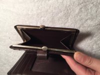 Small Wallet kisslock coinpurse.JPG