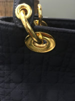 MQ.LADYDIORBAG05.jpg
