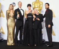 Margot+Robbie+2016+Academy+Awards+Oscars+Press+it-yQhIQYwbx.jpg