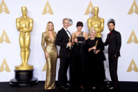 Margot+Robbie+2016+Academy+Awards+Oscars+Press+3vICSJolzmkx.jpg