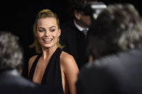 Margot+Robbie+Alternative+View+Whiskey+Tango+LCxP4a3NJe6x.jpg
