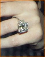 hilary_duff58_4b8516f9ebeee-t.jpg