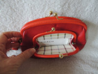 red wristlet 3.jpg