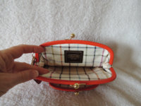 red wristlet 4.jpg