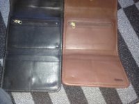 4843 swing wallets with different zipper pull.jpg