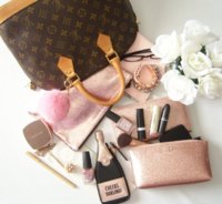 whats in my lv.jpg