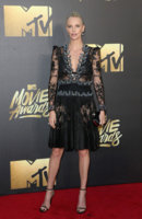 2016+MTV+Movie+Awards+Arrivals+gx26HT0npEqx.jpg