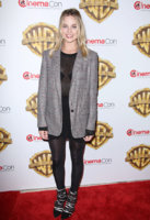margot-robbie-cinemacon-2016.jpg