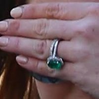 lindsay-lohan-engaged-ring-engagement-emerald-diamond-egor 2.jpg
