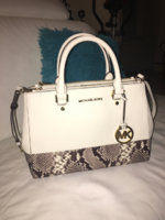 ImageUploadedByPurseForum1461396562.241259.jpg