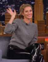 Gisele+Bundchen+Visits+Tonight+Show+Starring+4DCaUaL5pBex.jpg