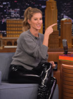 Gisele+Bundchen+Visits+Tonight+Show+Starring+3s70diWsZowx.jpg