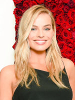margot-robbie-600x800.jpg
