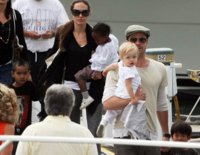 fp_pitt_jolie_us_070824_ssh.jpg