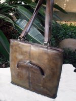 slim tote patina.jpg