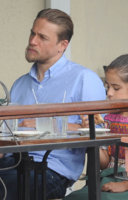 hunnam-LA-10jun16-08.jpg