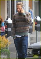 charlie-hunnam-return-to-houston-meet-fans-02.jpg