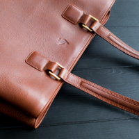 Rockdove_design_tote_1x1_1.jpg