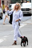 Eve+Walks+Dog+Hendrix+New+York+City+d5Mum1ZNPwnx.jpg