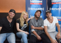 Gustaf+Skarsgard+SiriusXM+Entertainment+Weekly+L7naCY_ZGrUl.jpg