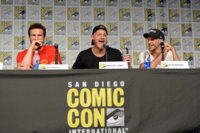 Gustaf+Skarsgard+Vikings+Panel+Comic+Con+2016+DiPNXEqaq5Fl.jpg
