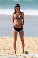 alessandra-ambrosio-ipanema-beach-in-rio-de-janeiro.jpg