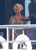 beyonce-vacation2.jpg