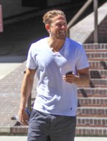 Charlie-Hunnam-Out-LA-August-2016-Pictures7.jpg