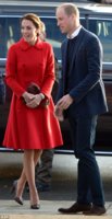 38E3064E00000578-3812091-Kate_and_William_today-a-139_1475088300839.jpg