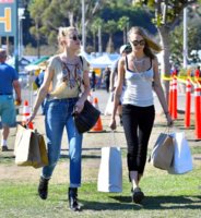 amber_heard_and_cara_delevingne_out_shopping_in.jpg