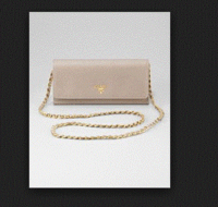 Prada Wallet on Chain.GIF